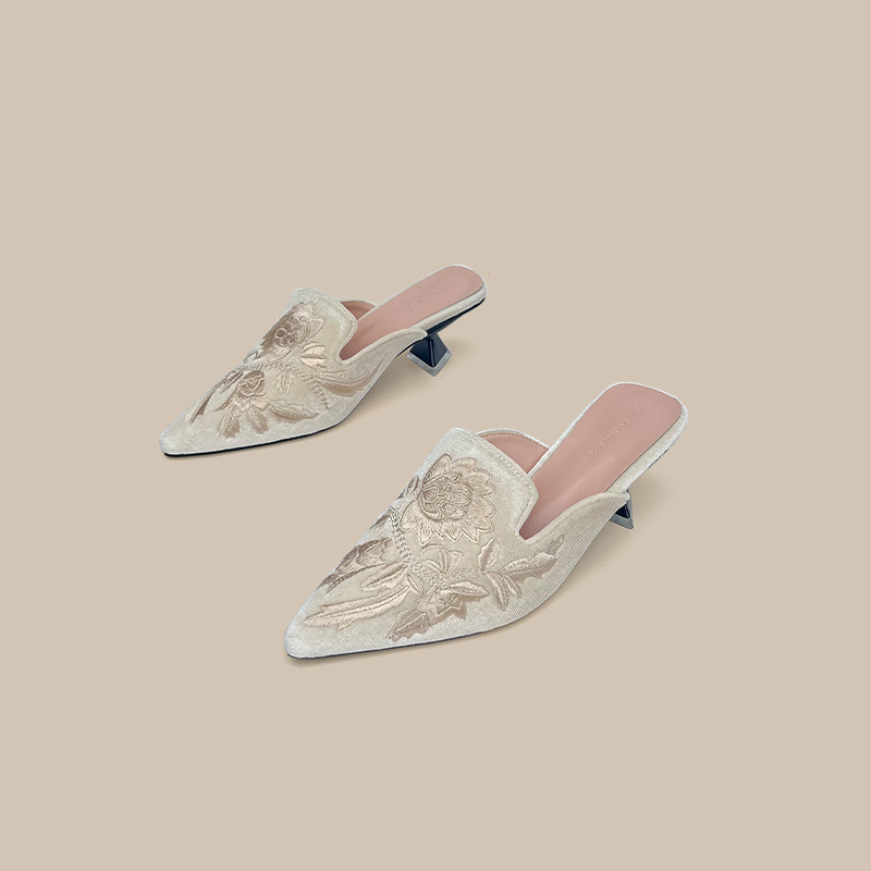 Embroidery Velour Women Shoes  - Embroidery Design recensie en prijs