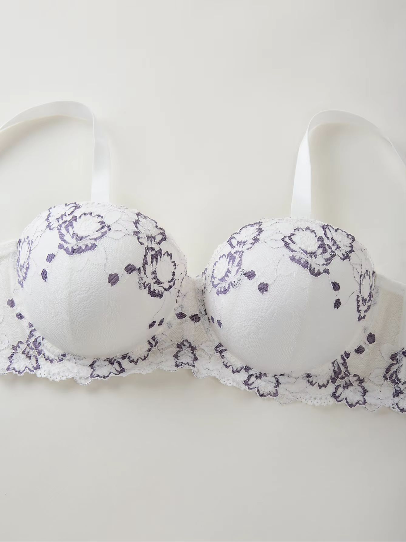 Plus Size Lace & Embroidery Wo - Embroidery Underwear recensie en prijs