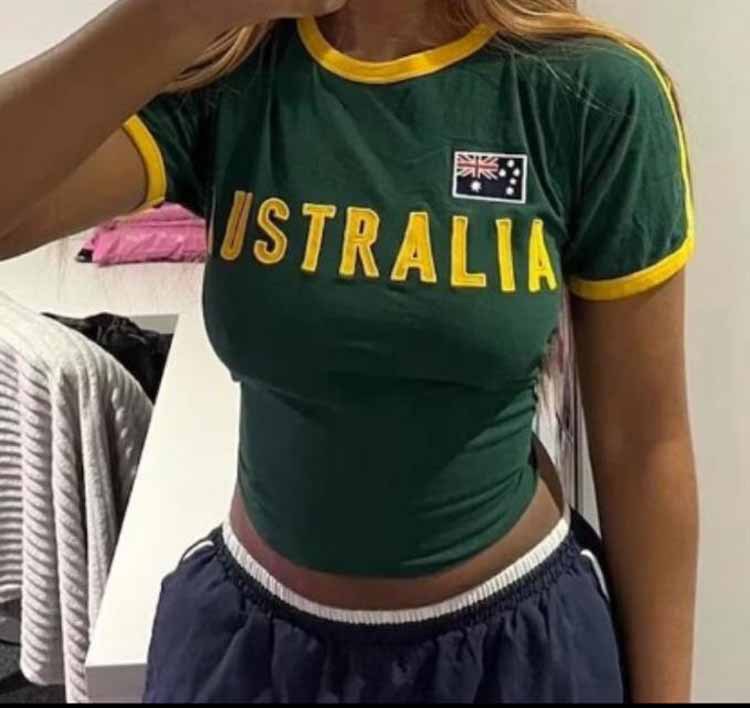 Grunge T-shirts Sexy Slim Girl - Embroidery Australia recensie en prijs