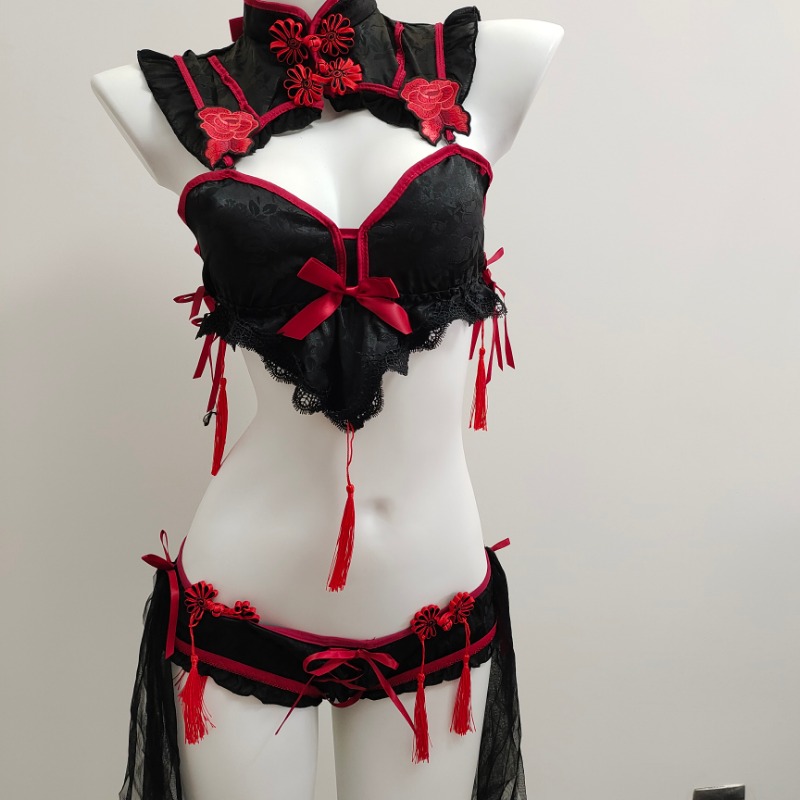 Gothic Vintage Cheongsam Linge - Embroidery Underwear recensie en prijs