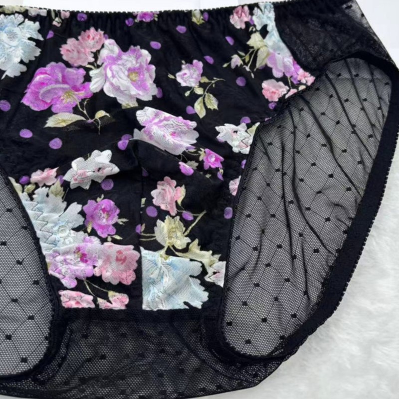 Man's Flower Embroidery Sexy P - Embroidery Underwear recensie en prijs