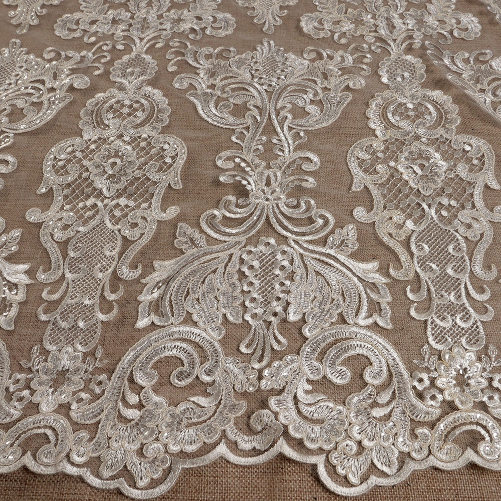 HelluyerDc ivory,black sequins - Embroidery Software recensie en prijs