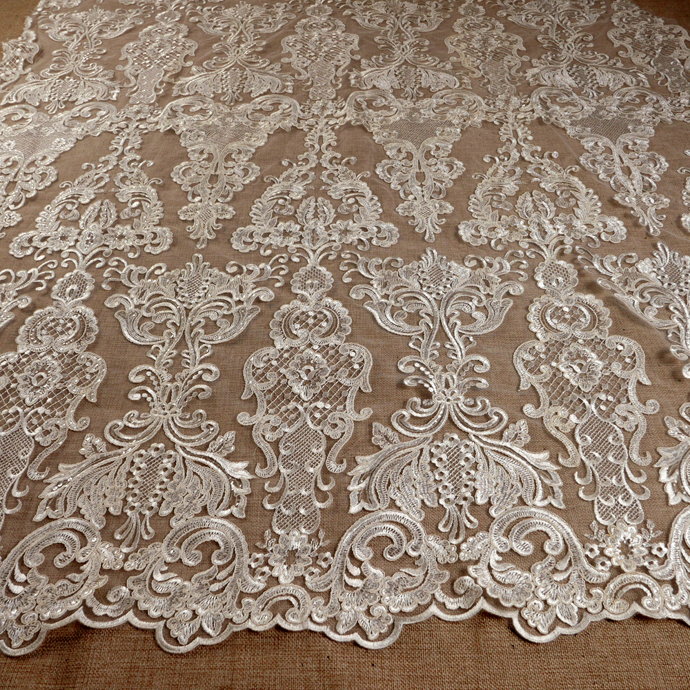 HelluyerDc ivory,black sequins - Embroidery Software recensie en prijs