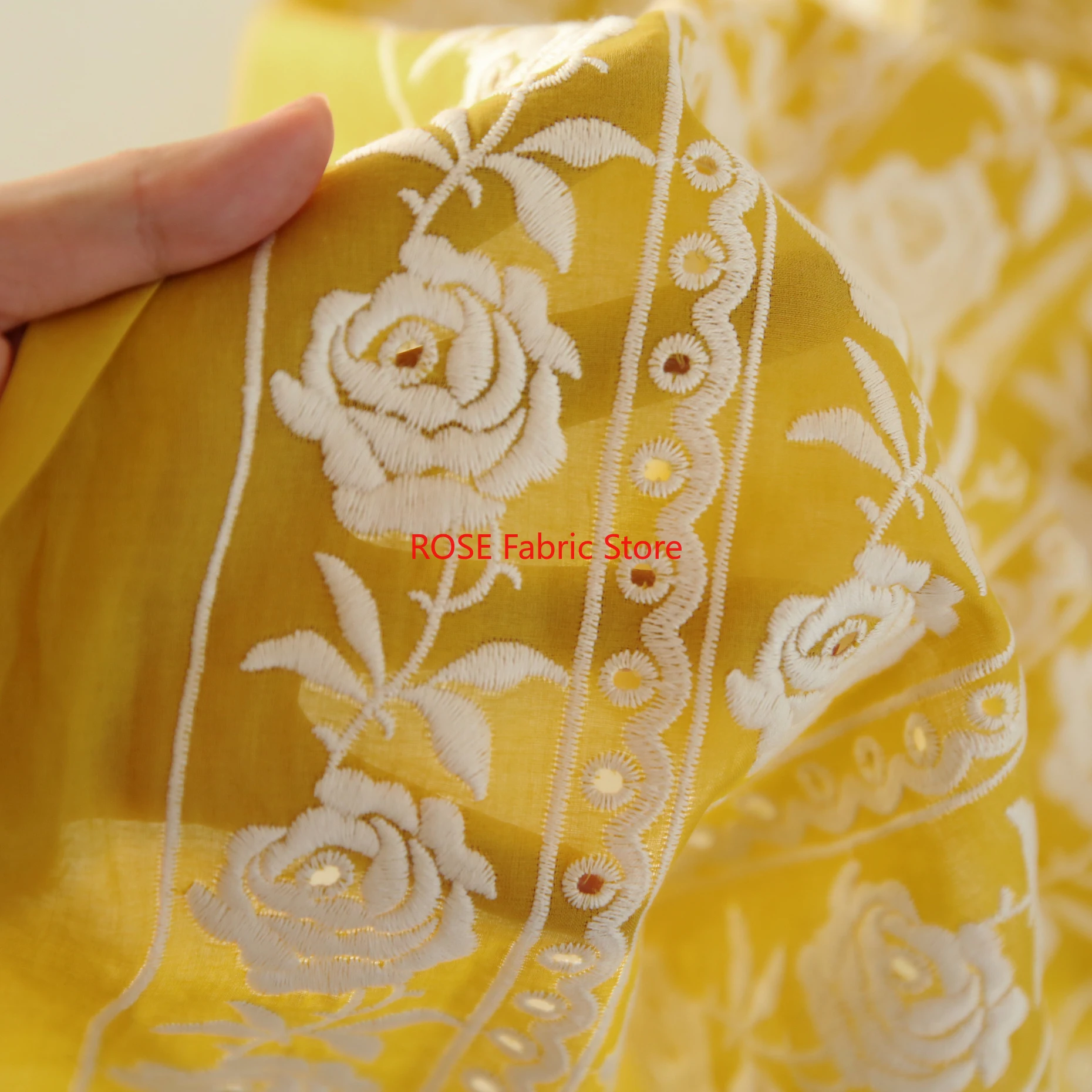 French Cotton Yellow Rose Heav - Embroidery Yellow recensie en prijs