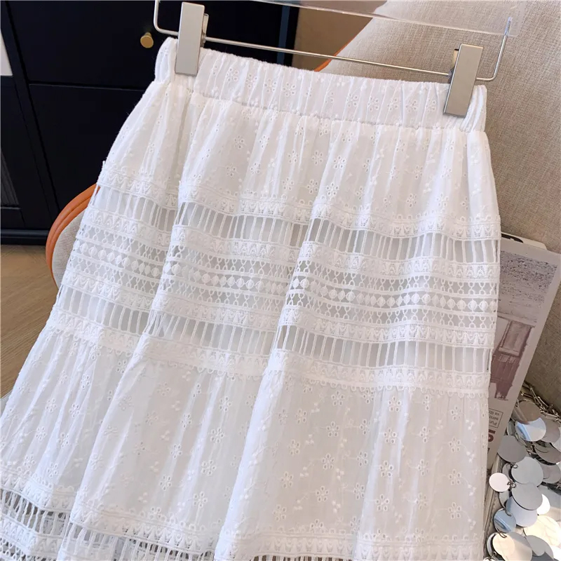 Embroidery Eyelet Cut-out Maxi - Embroidery Eyelet recensie en prijs