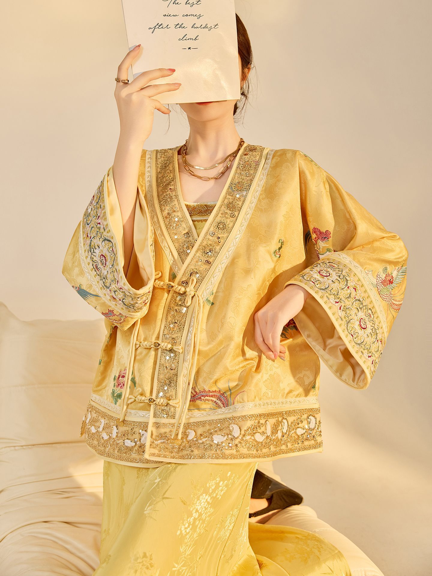 Autumn New Fashion V-neck High - Embroidery Fashion recensie en prijs