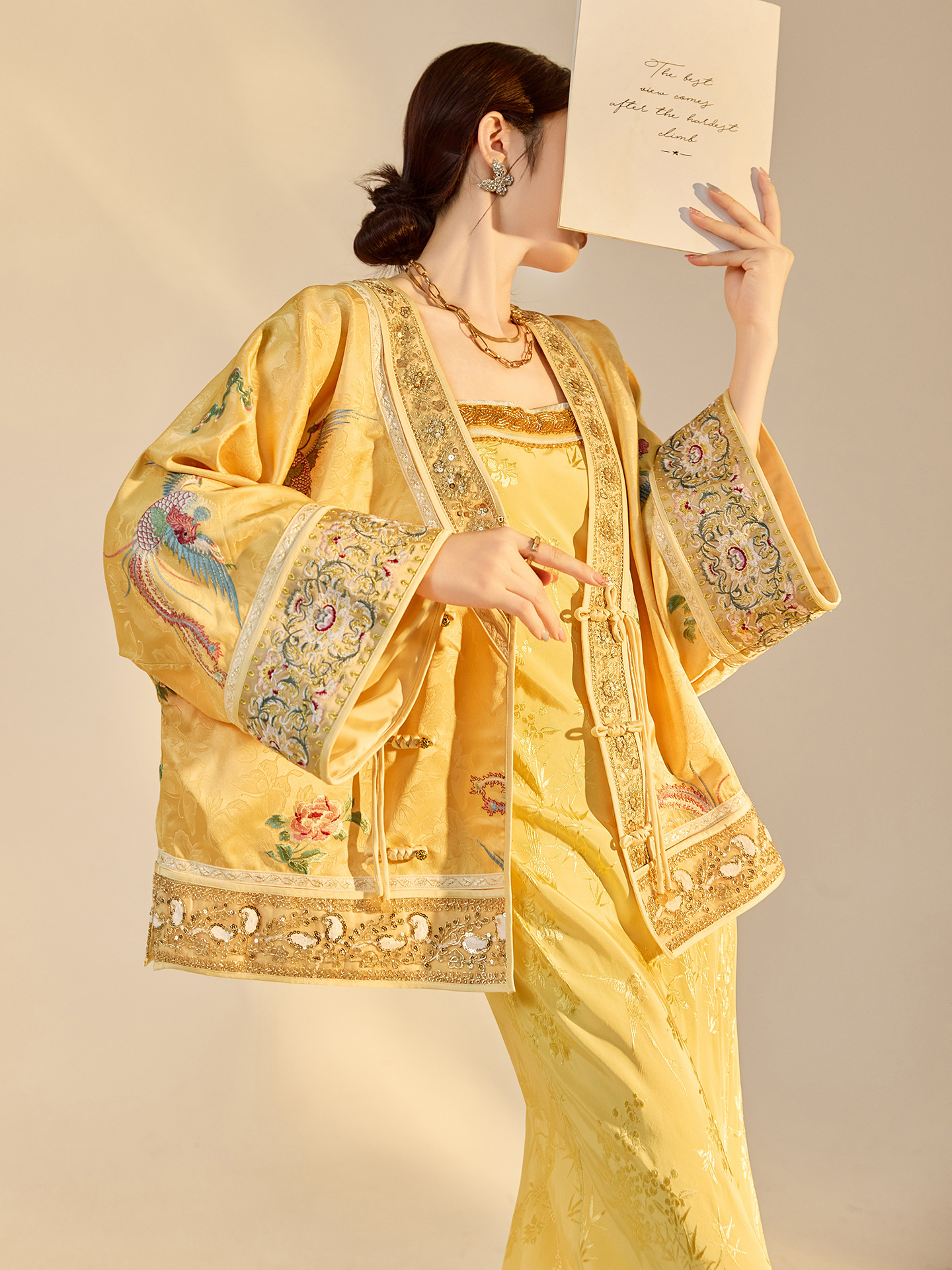 Autumn New Fashion V-neck High - Embroidery Fashion recensie en prijs
